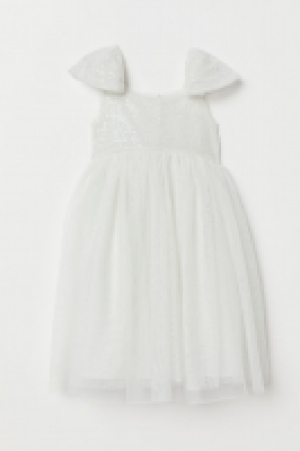  Tulle dress with sequins 25.00 €