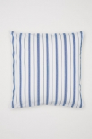  Striped cushion cover 4.00 €