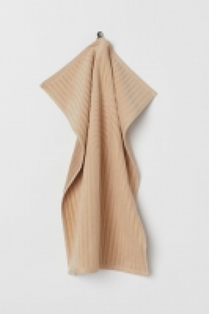 Jacquard-patterned hand towel 5.00 €
