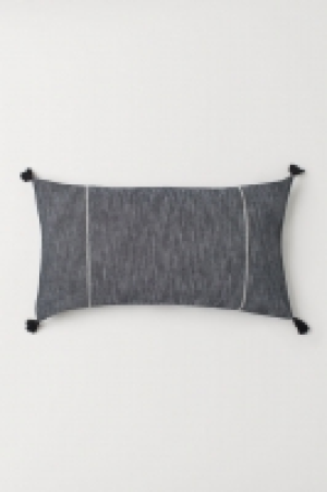  Tasselled cushion cover 9.00 €