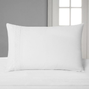 Francis Brennan the Collection Lace Border Housewife Pillowc 8.00 €