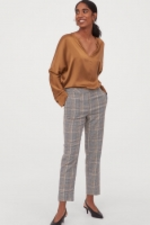  Cigarette trousers 17.99 €