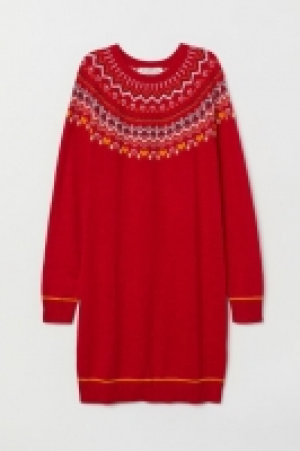  Jacquard-knit dress 14.99 €