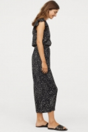  V-neck jumpsuit 24.99 €