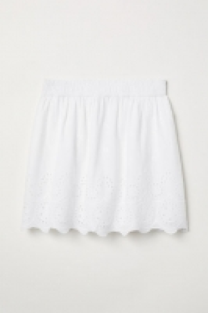  Skirt with embroidery 17.99 €