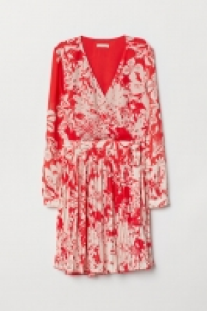  Patterned wrap dress 34.99 €