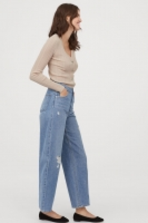  Textured-knit top 17.99 €