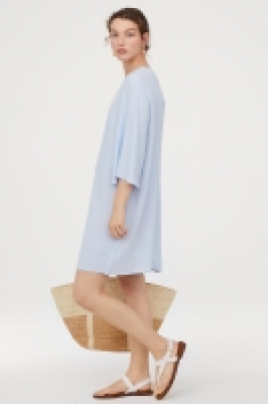  Short dress 8.99 €