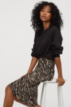 Satin skirt 15.00 €
