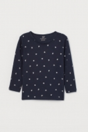  Long-sleeved cotton top 3.00 €