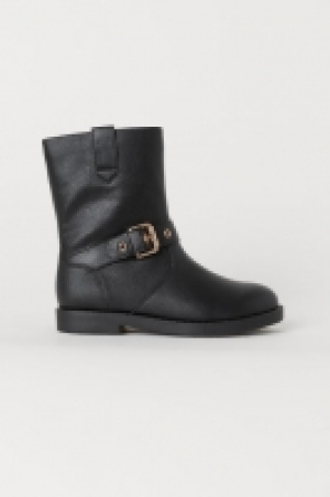  Ankle boots 19.00 €