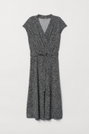  Wrap dress 19.99 €