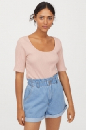  Ribbed top 4.99 €