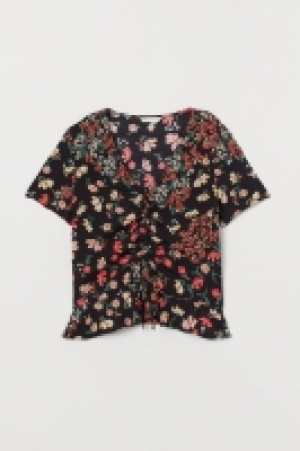  Patterned viscose blouse 6.99 €