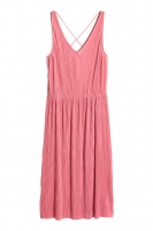  Pleated dress 12.99 €