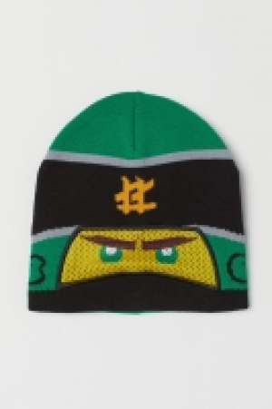 HM   Knitted hat with an eye mask