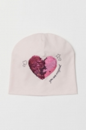  Hat with sequins 3.00 €