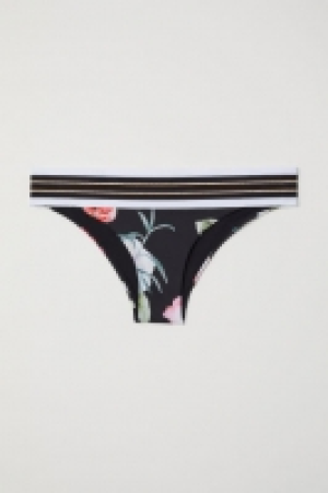  Cheeky bikini bottoms 7.99 €