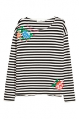  Jersey top with embroidery 9.99 €
