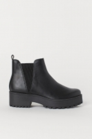  Ankle boots 18.00 €