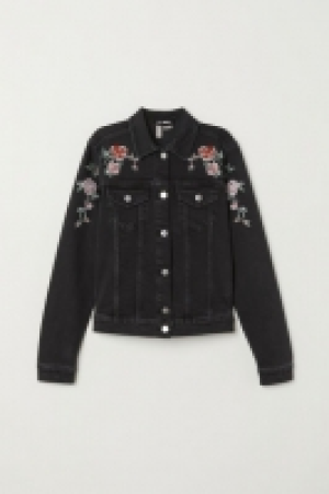  Embroidered denim jacket 30.00 €