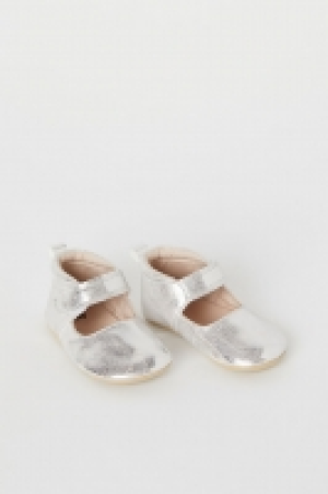  Soft slippers 10.00 €
