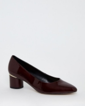 Metal Heel Courts
