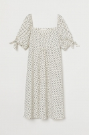 HM   MAMA Spotted dress