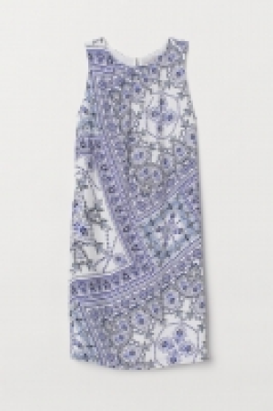  Crêpe dress 7.99 €