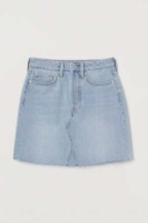  Raw-edge denim skirt 9.99 €