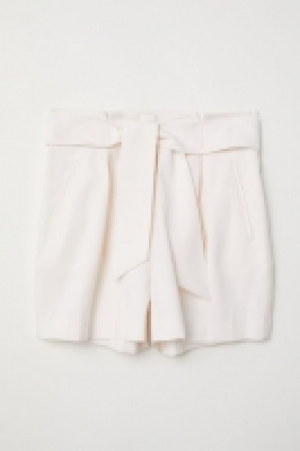 HM   Tailored shorts