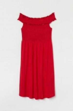  MAMA Off-the-shoulder dress 14.99 €