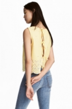  Cotton blouse with embroidery 8.00 €