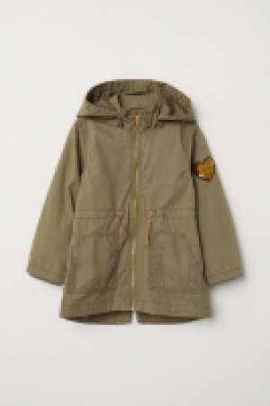 HM   Parka with appliqué