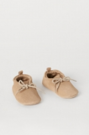  Suede slippers 13.00 €