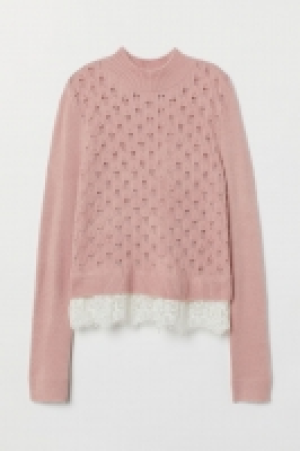  Fine-knit jumper with lace 18.00 €