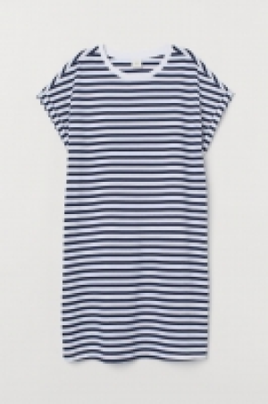  Patterned T-shirt dress 8.99 €