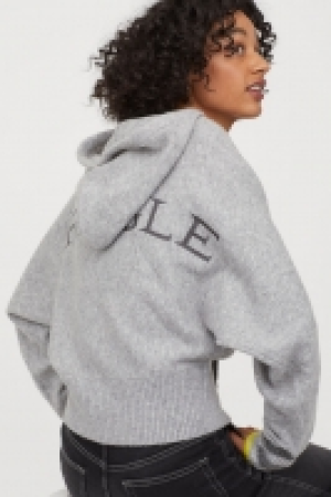 Fine-knit hooded jumper 14.99 €