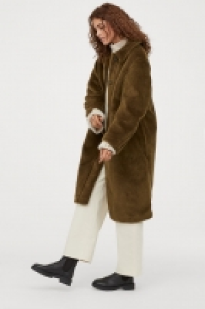  Faux fur coat 59.99 €