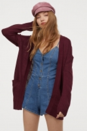  Knitted cardigan 9.00 €