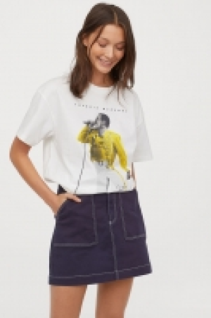  Oversized printed T-shirt 9.99 €