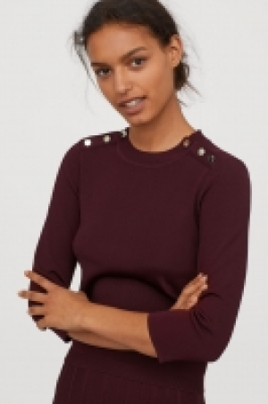  Ribbed jumper 14.99 €