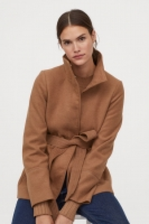  Jacket with a tie belt 29.99 €