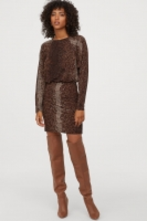  Short dress 11.99 €