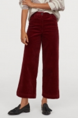  Cotton corduroy trousers 19.99 €