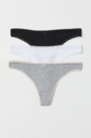  3-pack cotton thong briefs 4.99 €