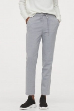  Pull-on trousers 12.99 €