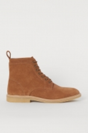  Suede boots 39.99 €