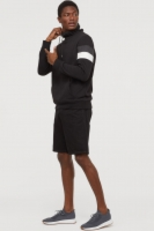  Funnel-collar sweatshirt 19.99 €