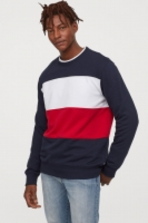  Block-coloured sweatshirt 19.99 €